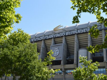 Πως να βρω εισιτήρια για γήπεδα της La Liga: Μπαρτσελόνα και Ρεάλ