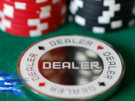Πως οι Ελληνόφωνοι Dealers Άλλαξαν την Αίσθηση του Live Casino Online